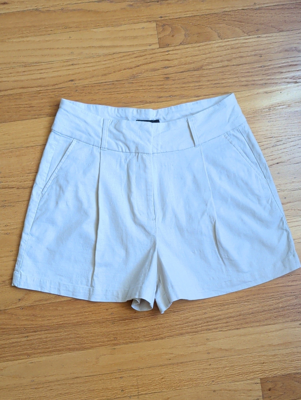 Express High-Waist Pleated Linen Blend Shorts